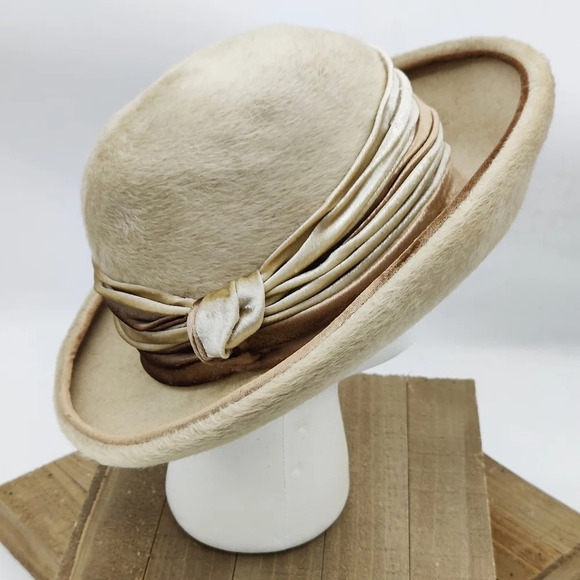 Vintage Derby Hat / Tan w/ Brown & Cream Band - Picture 2 of 9